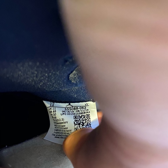 🆕  - Air Jordan Retro 1 Hi - OG Bloodline -  M 12 - Picture 7 of 8